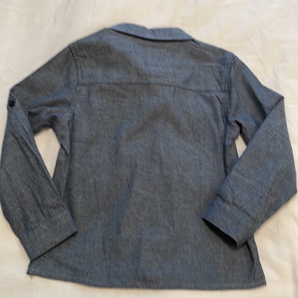 Hudson Navy Chambray Button Down with Gray Cotton lining and sleeve Holders 4T - Picture 6 of 10